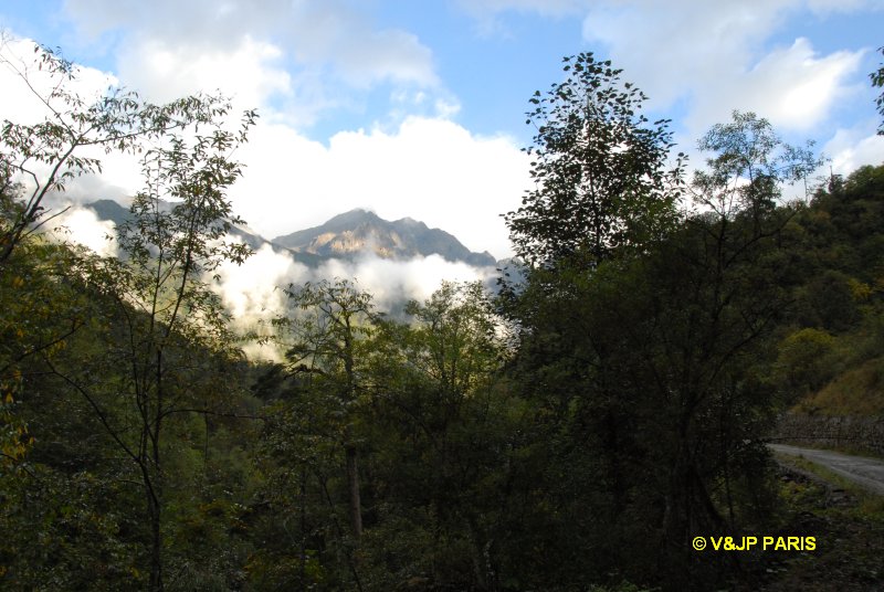 Erlang Mountain National Forest Park (Laba He), Sichuan